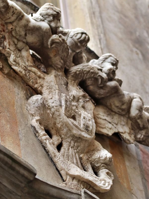 Dettaglio architettonico degli interni del Museo Casa Pagani