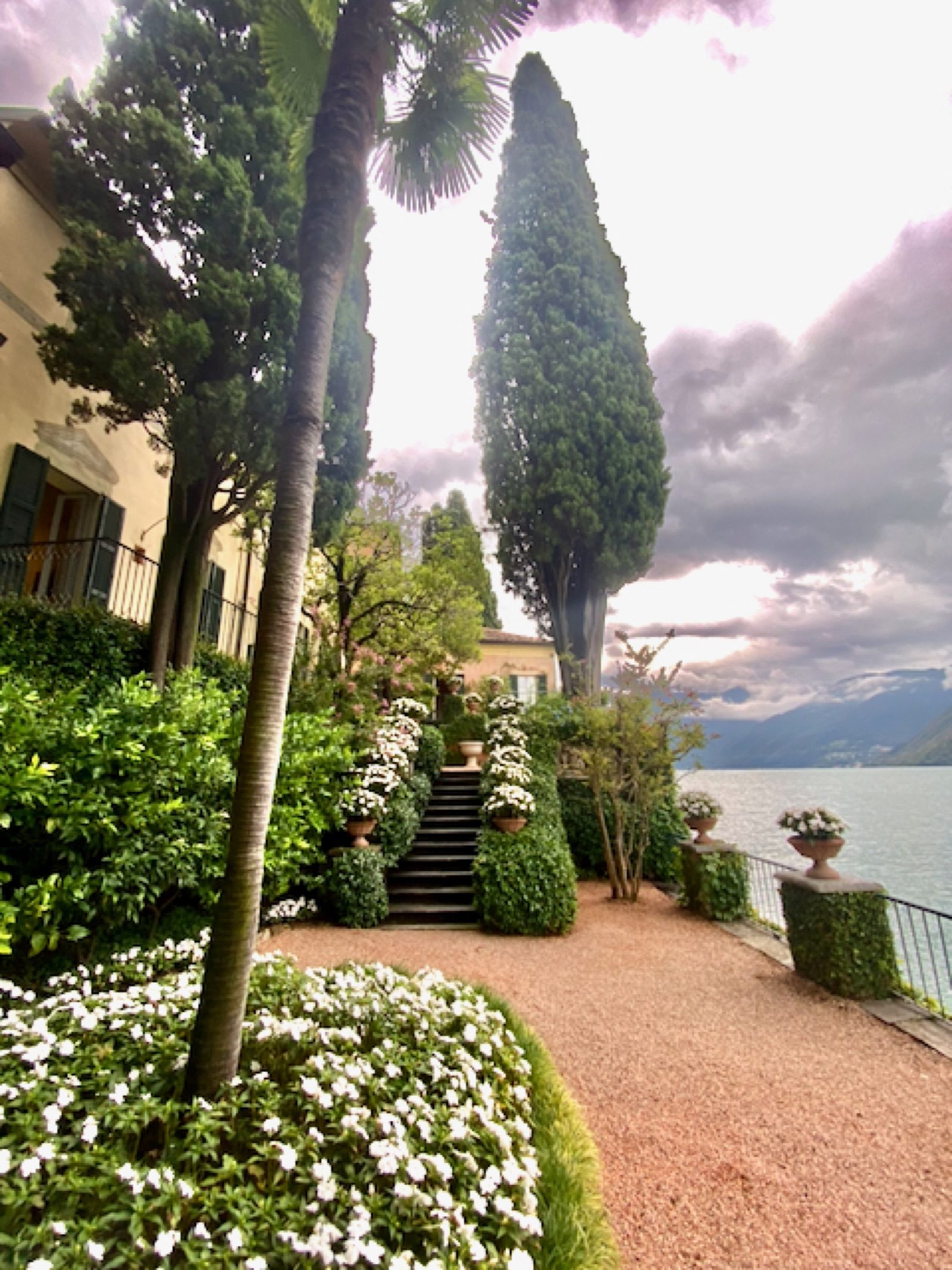 Giardino sul lago