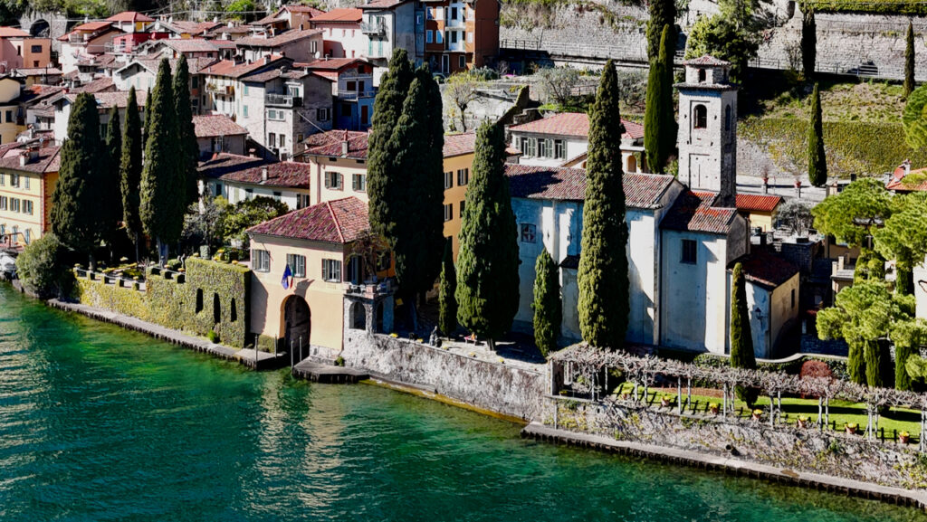Villa Fogazzaro Roi affacciata sul Lago Ceresio