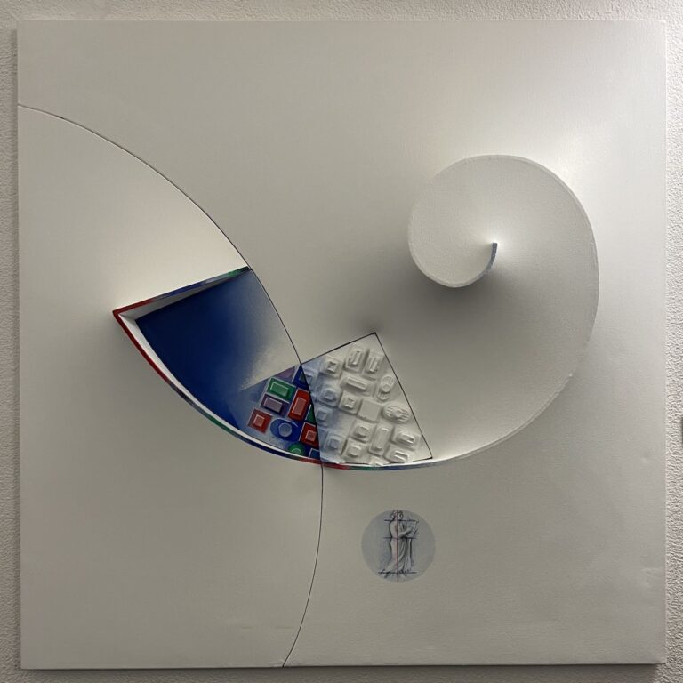 Opera di Giuliano Togni - shaped canvas su pannello laccato